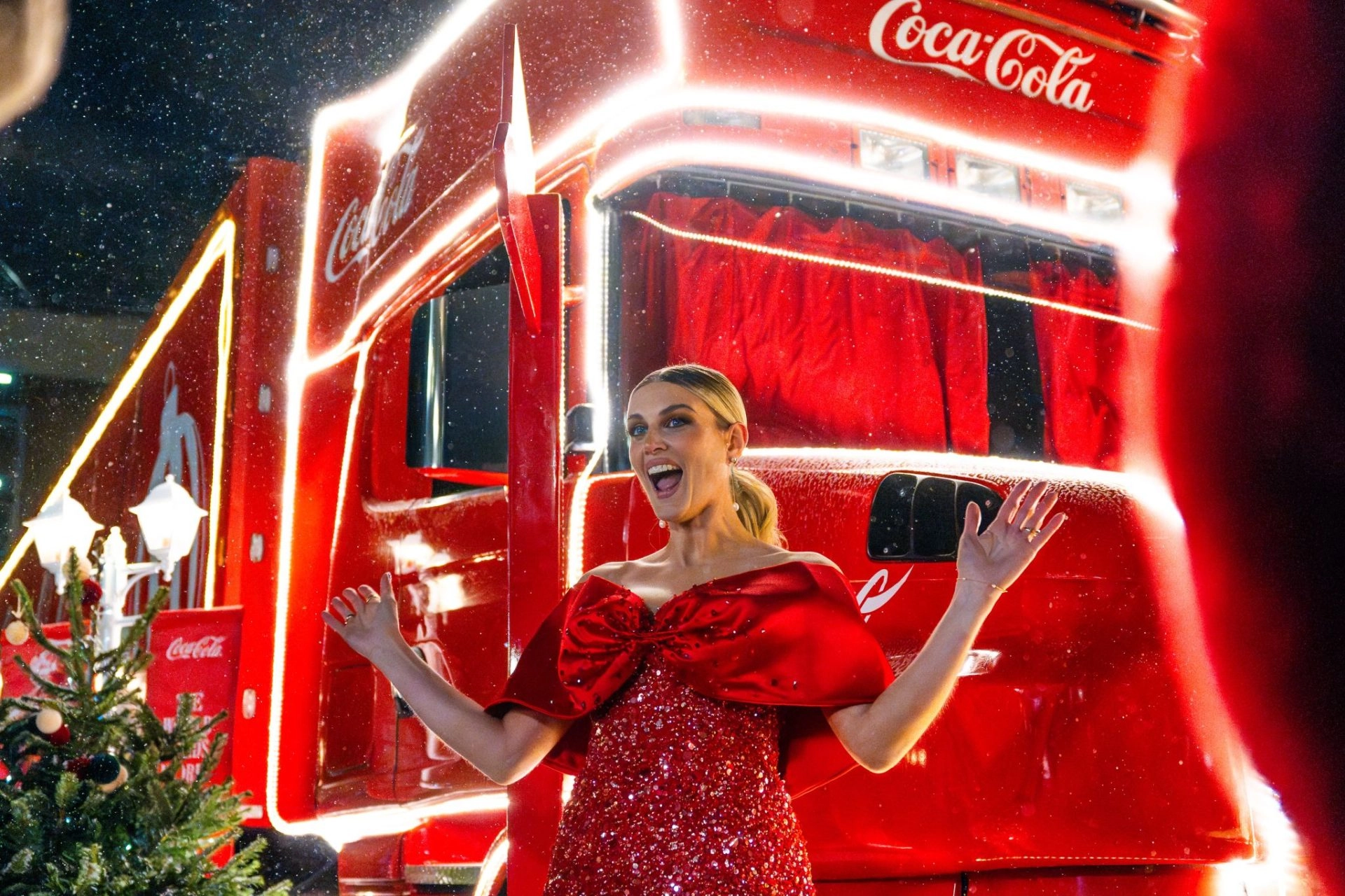 N2o Christmas Truck Coca Cola Globe Groupe