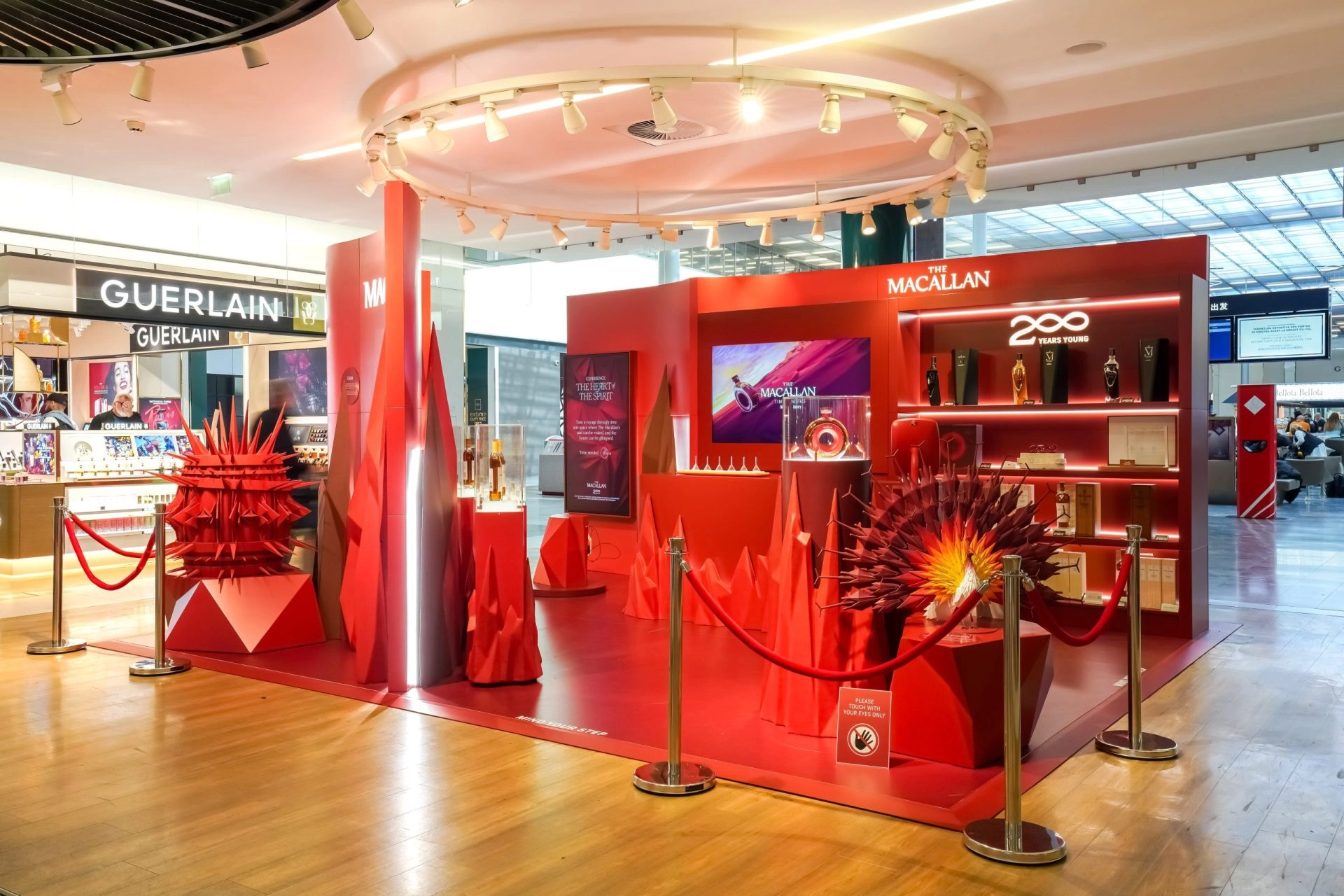 Macallan Pop Up Globe Travel Retail