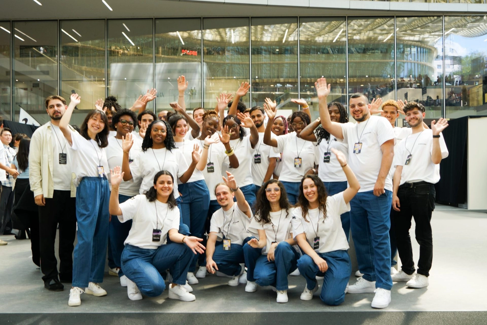 Pop Up Store Samsung Galaxy Techsell Globe Groupe