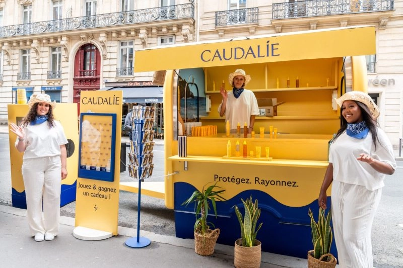 Street Marketing Pop Up Caudalie Sun Station Globe Groupe