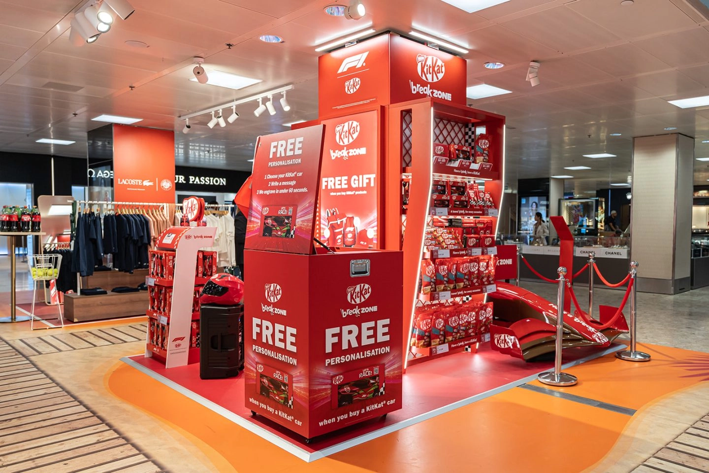Pop Up En Aéroport Kitkat Globe Travel Retail